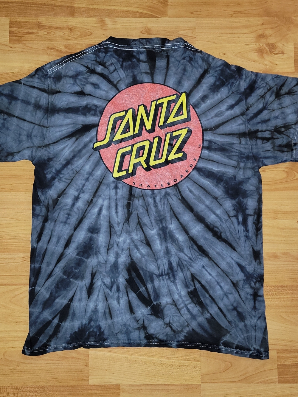Santa Cruz Skateboards Black Tie-Dye Tee,  Skater Y2K Pink/Yellow Logos, Medium